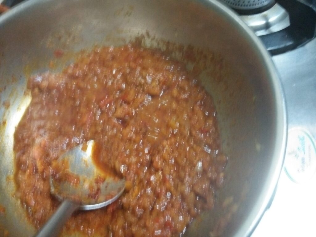 Onions and tomatoes blended in spices