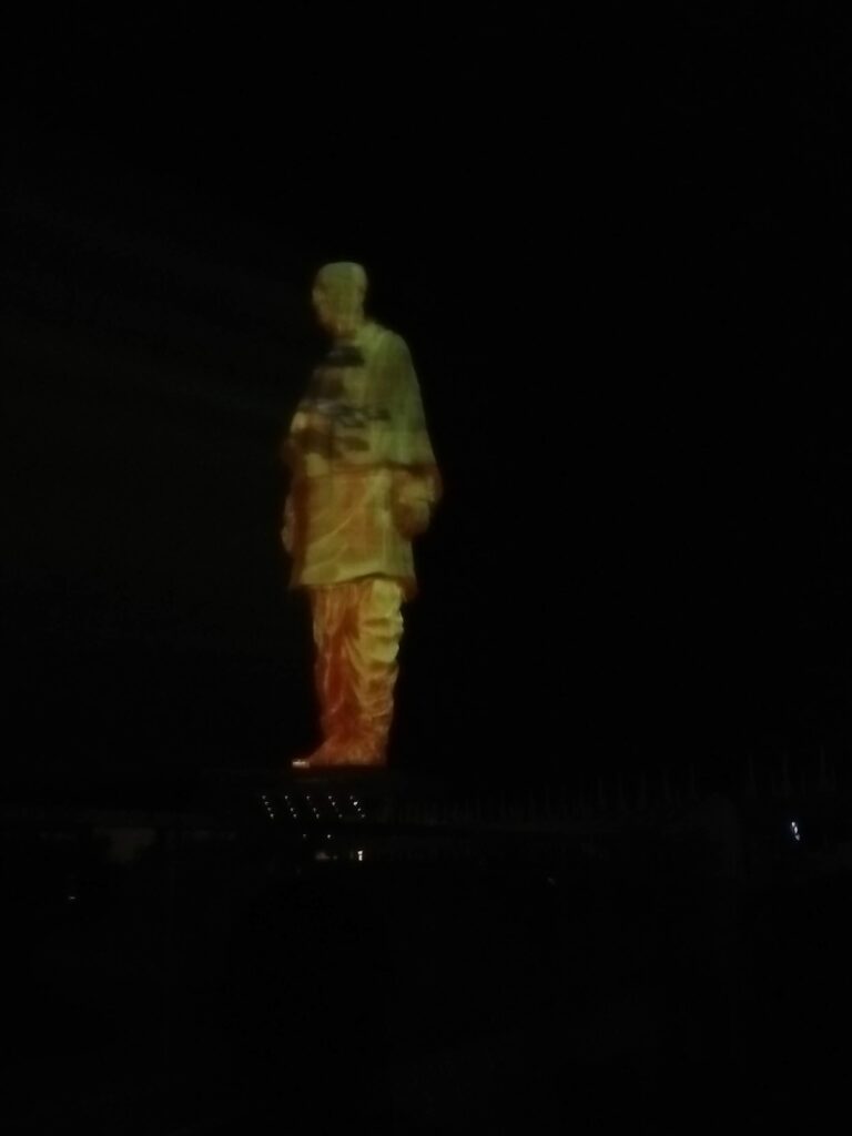 Projection Mapping at the Statue of UNITY
