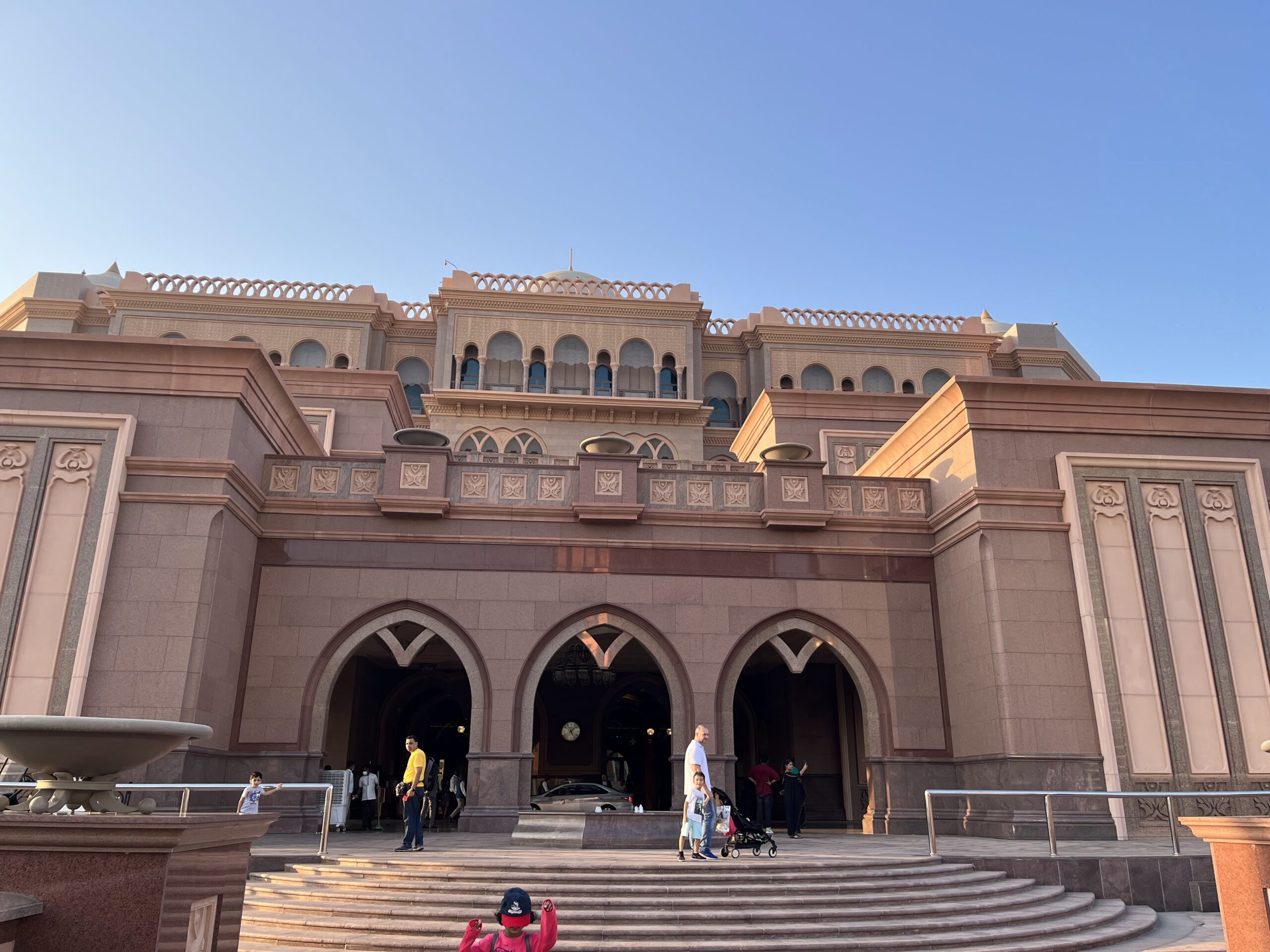 The Emirates Palace Hotel in Abu Dhabi - most luxurious hotel 