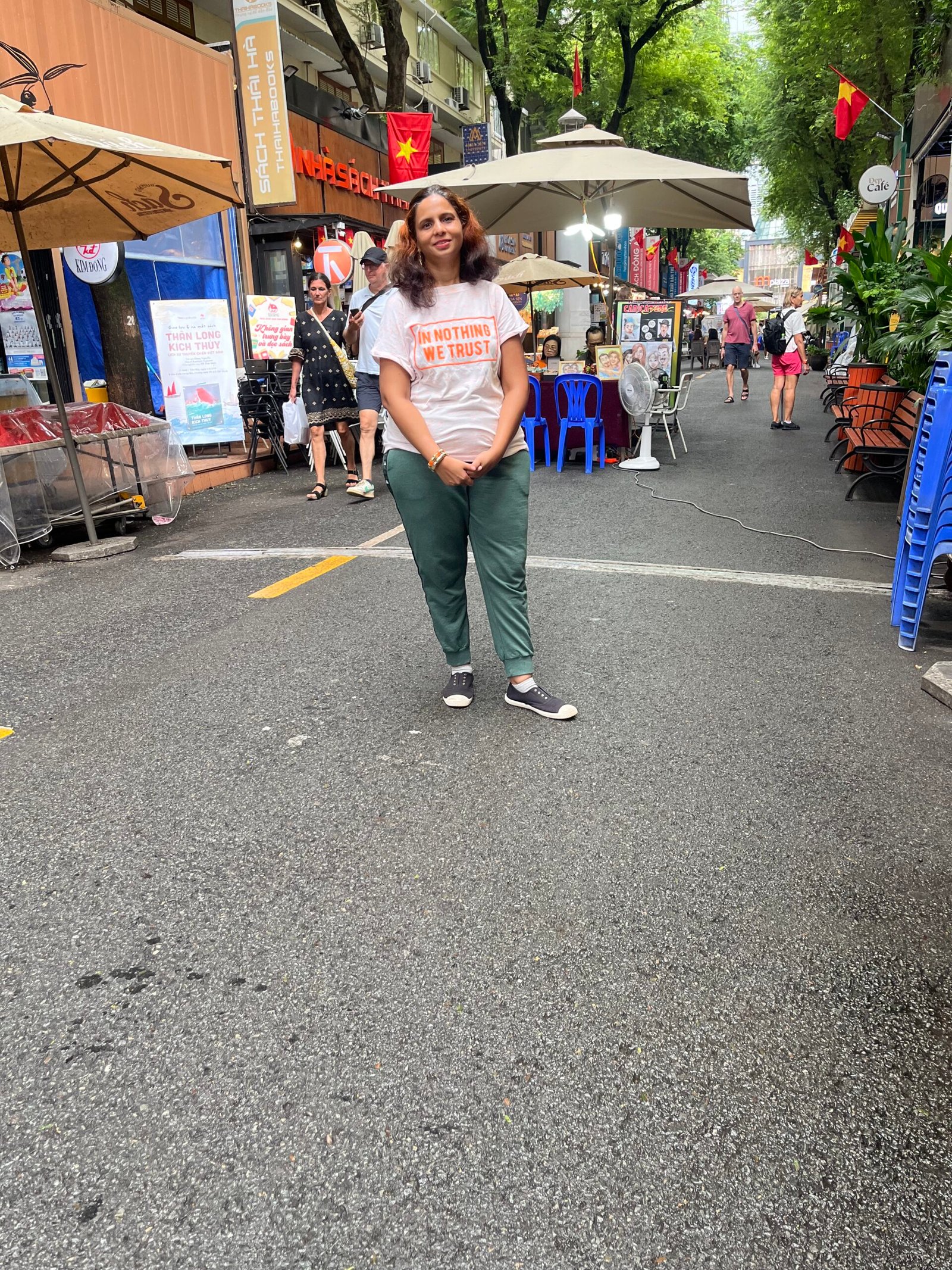 Book Street in Vietnam - 2 DAys in Ho CHi Minh City